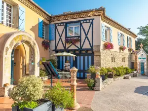 Auberge du Poids Public Logis Hotel