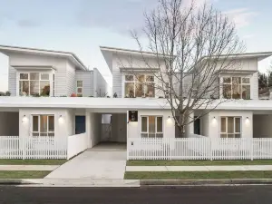 Rubus Residences, Berry - by Linnaeus Collection
