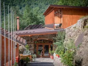 HOTEL TUTTO