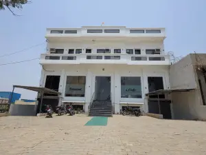 Sapphire Hotel & Banquet