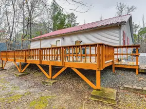 Kentucky Lake Retreat Near Marina & Launch!