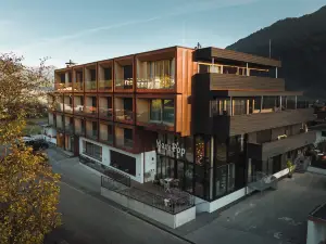 Mari Pop Hotel