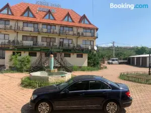 Hotel Eden