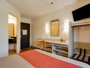 Ramada by Wyndham Lithia Springs Atlanta