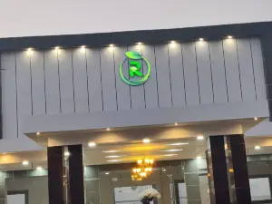 ROYAL GREENS CELEBRATE in STYLE