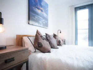 Maritime Quarter  - 2 Bedroom Apartment - SA1 Beach Front (Fisherman's Way)