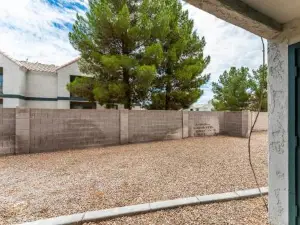 Coolidge 3Bd 2ba Upgraded Apartment with Amenities