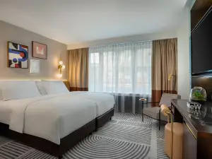 Neues Schloss Privat Hotel Zurich, Autograph Collection