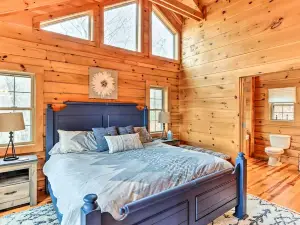 Deck & Game Room: Blue Ridge Mountain Cabin!