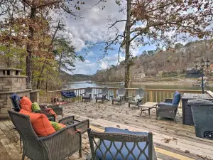 Lakefront Arley Retreat w/ Private Hot Tub!