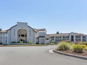 คันทรีอินน์แอนด์สวีทส์ บายเรดิสัน วัลเลโฮ นาปา วัลเลย์ แคลิฟอร์เนีย