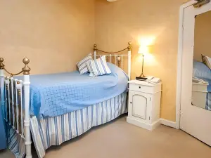 Bishopsgate House Hotel