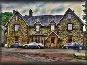 The Hopetoun Arms Hotel