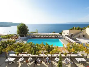 Atrium Hotel