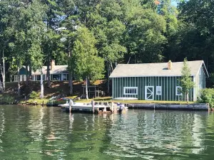 Waterfront House on Huron Bay - Lake Superior - Sleeps 10!
