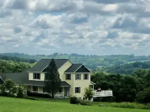 Wisconsin's Driftless Region Retreat