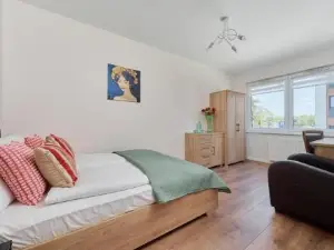 Comfy Apartment with Parking & Balcony by Noclegi Renters