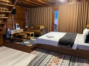 Danial Cabin Dieng