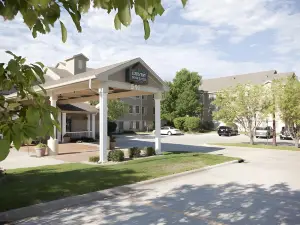 Country Inn & Suites by Radisson, Chanhassen, MN