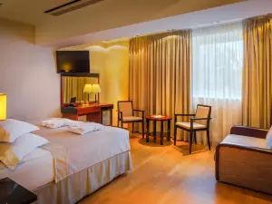Meresuu Spa & Hotel