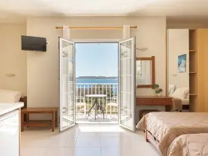 Oskars Studios & Apartments