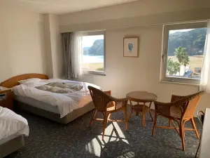 Toyo Shirahama Resort Hotel