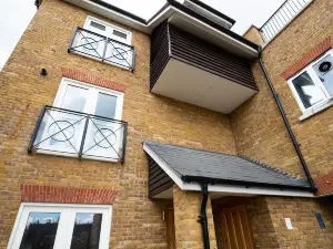 Velvet 1-Bedroom Apartment, Clockhouse, Hoddesdon