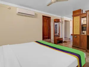 Treebo Surya Yatri Niwas