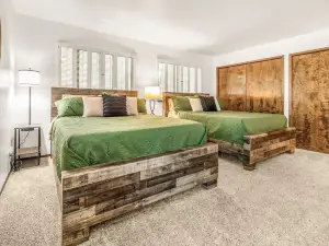 COUNTRY LAKE RETREAT. New on the market!  Special rate. Book now.