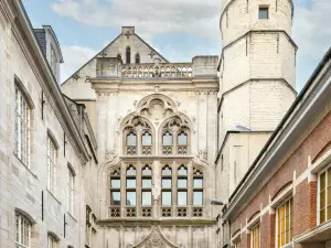 Sapphire House Antwerp, Autograph Collection