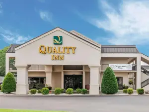 Quality Inn of Paris, TN