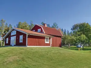 Nice Home in Orrefors with 5 Bedrooms and Wifi