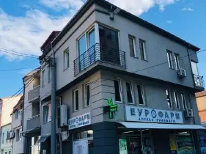 Urban Corner - Deluxe Apartments