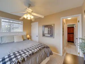 Lake-View Eufaula Getaway w/ Deck, Fire Pits!