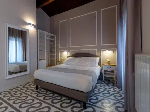 Marie Claire Apartments & Spa