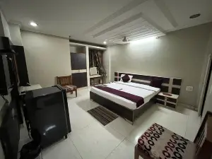 Hotel Anand