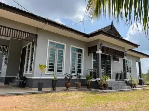 Rawai / Binjai Rendah Homestay