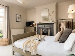 Morleys Bistro | by Huluki Sussex Stays