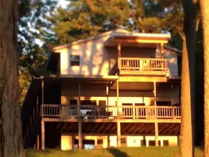 Northern Woods, Sophisticated Rustic Charm, With All Amenities Of A Modern Home.