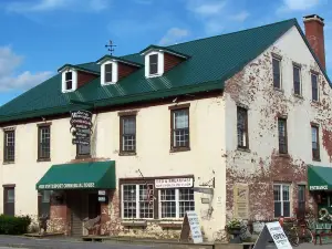 Old Winterport Commercial House