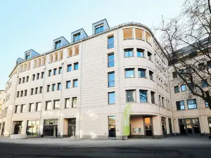 ADAPT APARTMENT HOTEL 齊根