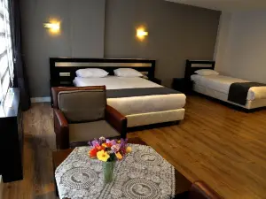 Grand Park Hotel