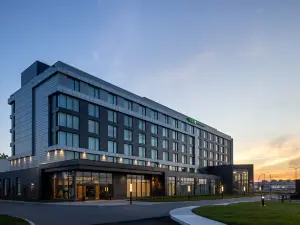 Holiday Inn Express MONTREAL AIRPORT - ST-LAURENT by IHG
