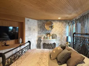 Spacious 5-bedroom country marble chateau in charming Fair Haven