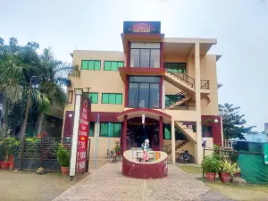 Hotel Palkhi