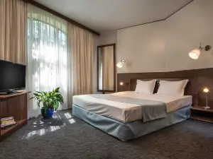 Uniqato Hotel