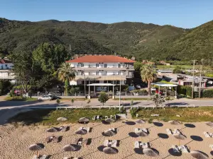 Calma Beach Hotel