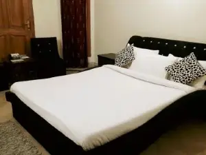 Islamabad Royal Inn