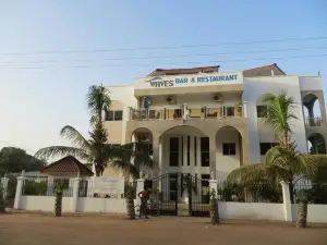 WaveCrest Luxury Boutique Apartments