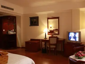 ラックス リバーサイド ホテル & アパートメント